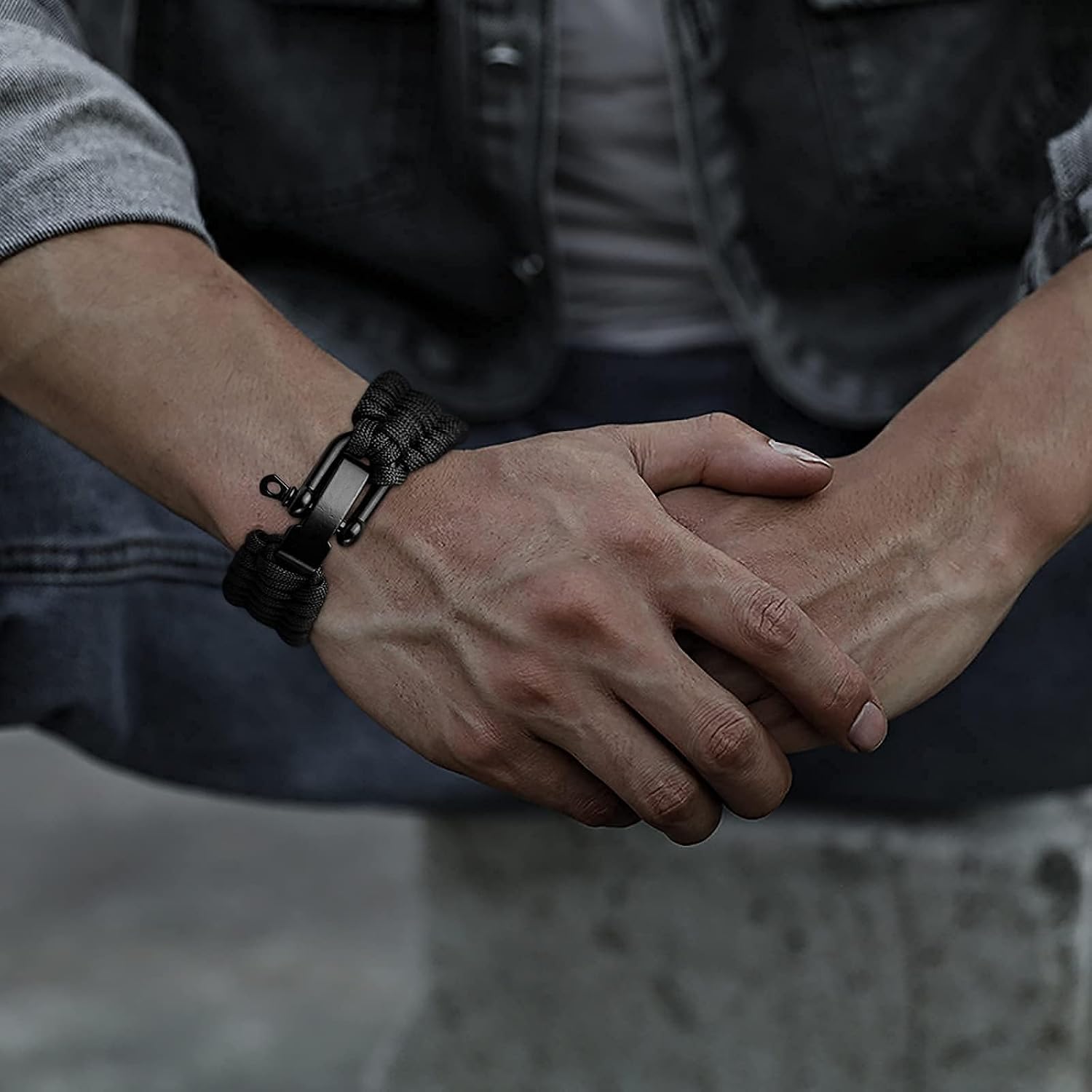 Survival Bracelet with Paracord Rope